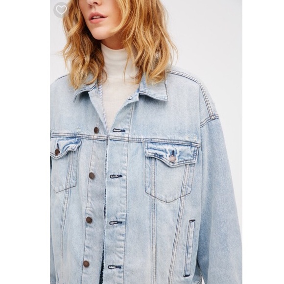 Free People Denim Trucker Jacket 25 Year Wash - Picture 2 of 8